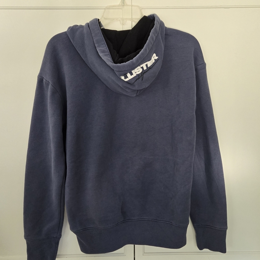 Men's Hollister Sweatshirt - Picture 6 of 6